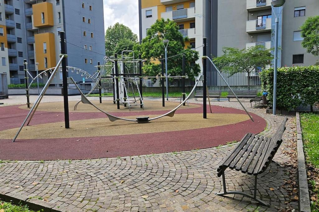 13th Floor, Garage Gratis, Metro M5 A 200mt, Giardino Giochi, Bicocca Apartamento *